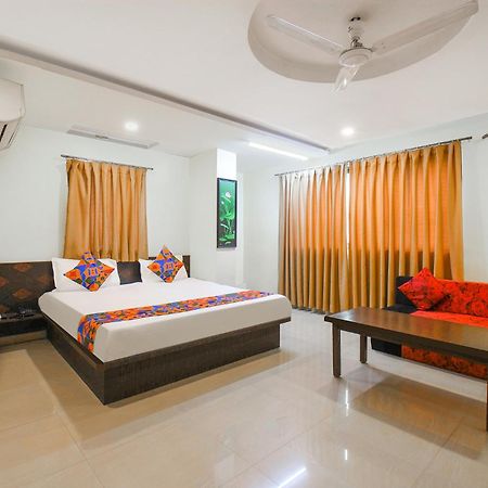 Treebo Trip Shagun Executive Nirala Bazar Hotel Aurangabad  Exterior foto