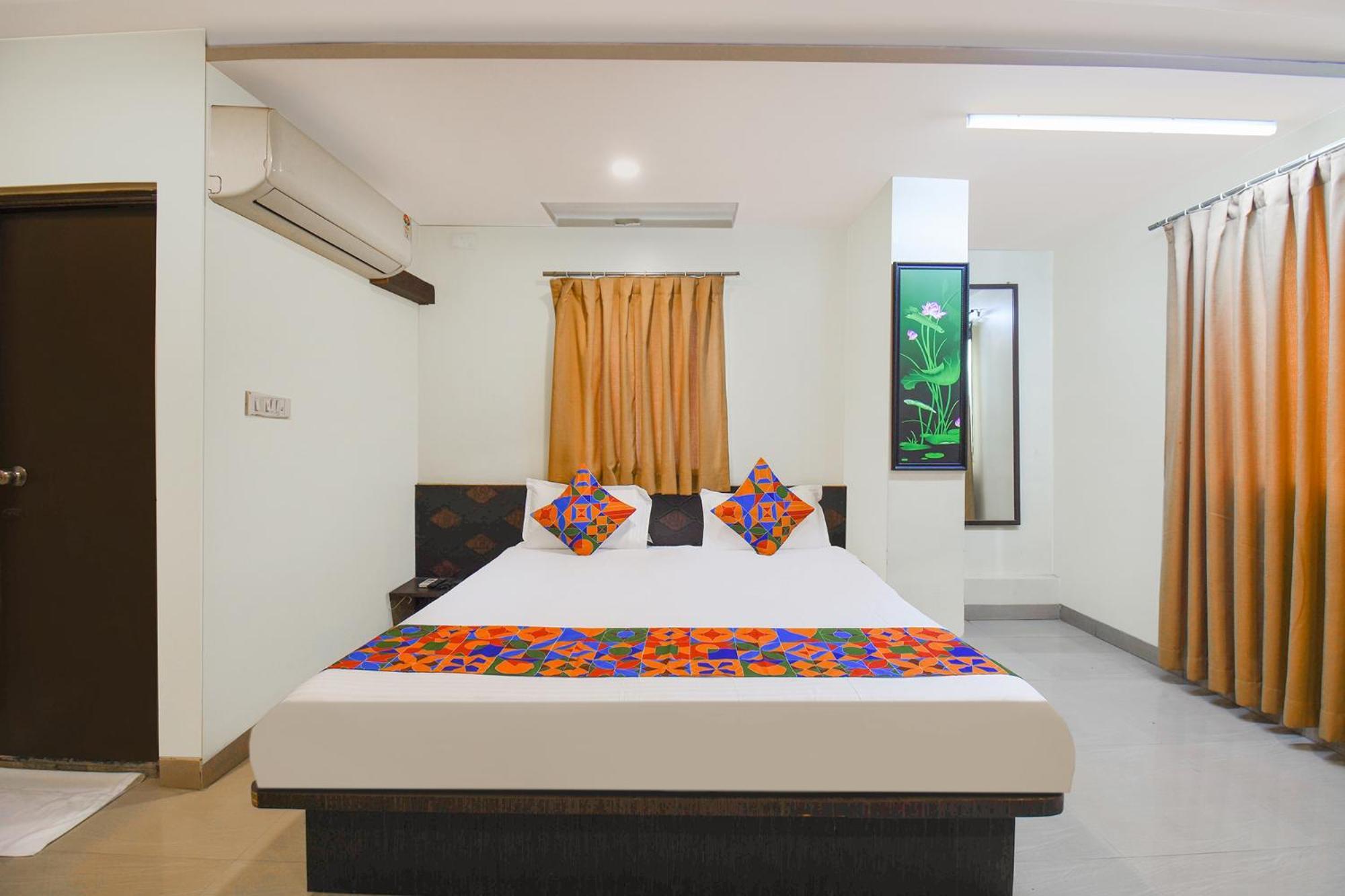Treebo Trip Shagun Executive Nirala Bazar Hotel Aurangabad  Exterior foto